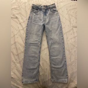 Abercrombie & Fitch Curve Love Ultra High Rise Ankle Straight Jean